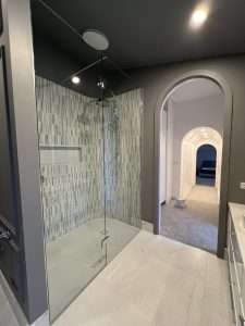 MP 1 thumbnail_50615D0E-6FB9-4273-A8E5-2315577CCC25 Tiled shower